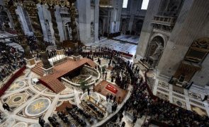 Roma está em pré-conclave para decidir perfil do novo Papa
