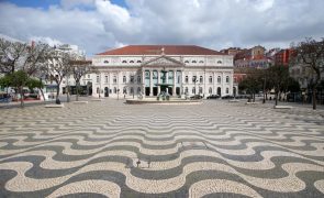 Trabalhadores de D. Maria II em greve sexta-feira devido a 