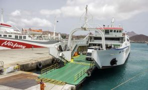 Barco volta a ligar sotavento de Cabo Verde após acidente