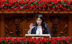 Mortágua critica Governo por adiar celebrações do 