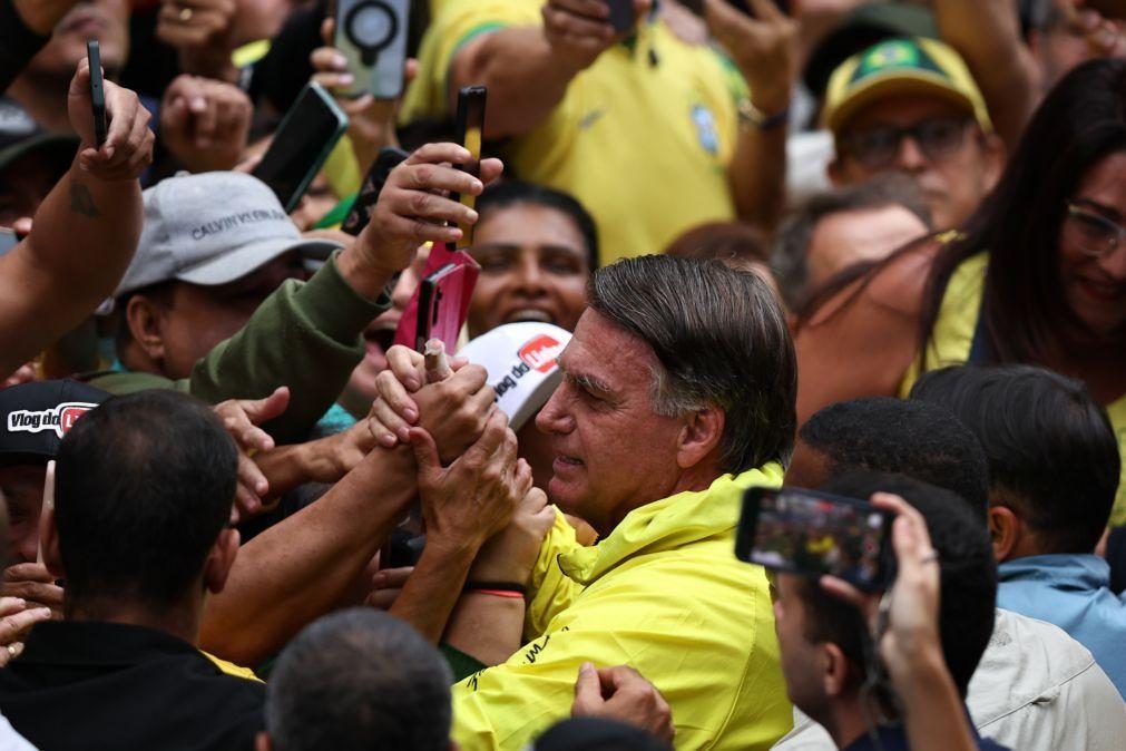 Estado de saúde de Bolsonaro ex-presidente do Brasil estabilizou