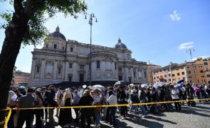Túmulo de Francisco já levou cerca de 20.000 pessoas a Santa Maria Maior