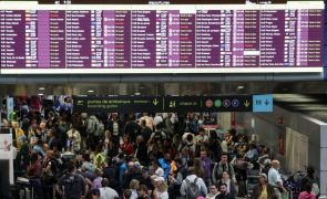 Operação nos aeroportos a decorrer com normalidade, segundo a ANA