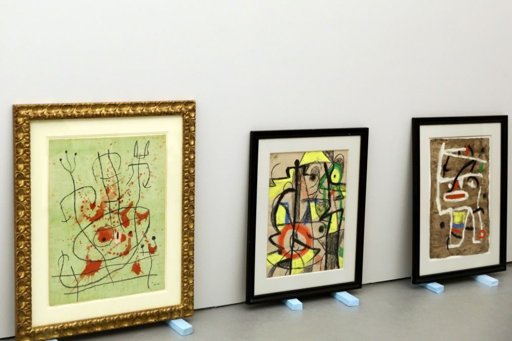 DGPC paga perto de 70 mil euros a Serralves pela exposição dos Miró na Ajuda