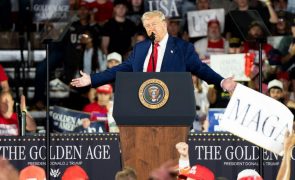 'Fake news' sobre Trump com 134,5 milhões de visualizações nos primeiros 100 dias de mandato