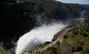 Produção industrial cai 2,4% no 1.º trimestre