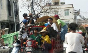 Mais de 200 civis mortos em 243 ataques da junta militar em Myanmar