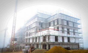 Licenças para construção nova e reabilitação habitacional sobem 9,5% até fevereiro
