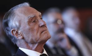 Cavaco diz que dimensão ética de Montenegro é igual ou superior à dos outros líderes