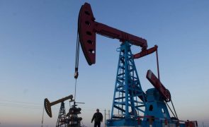 OPEP+ aumenta produção de petróleo em 411.000 barris a partir de junho