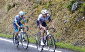 Ciclista luso João Almeida segundo na quarta etapa da Volta à Romandia