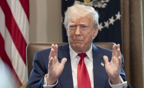 Trump defende medidas económicas e aconselha americanos a aceitar alguma austeridade