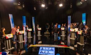 Segundo dia de campanha eleitoral dominado por debate dos líderes nas rádios