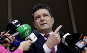 PM romeno demite-se após derrota do candidato apoiado pela coligação no poder