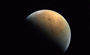 Padrões da superfície de Marte assemelham-se aos da Terra