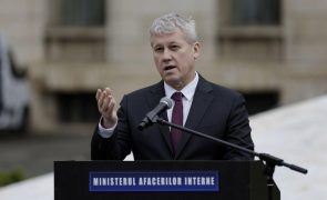 Ministro do Interior da Roménia designado como primeiro-ministro interino