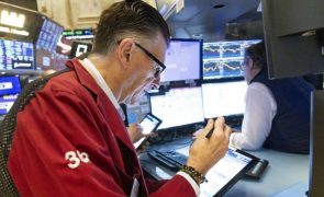 Wall Street em queda à espera da Fed e entre receios de tarifas