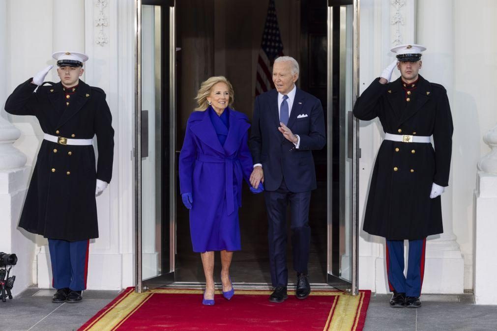 Ex-Presidente Joe Biden acusa Trump de apaziguar o líder russo ao pressionar a Ucrânia