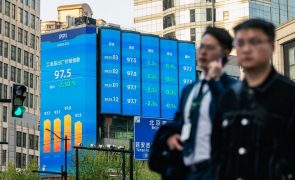 Bolsas chinesas encerram com ganhos após medidas de Pequim para estimular a economia
