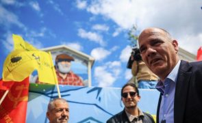 Raimundo sugere imposto para a banca para cada casa vazia na sua posse