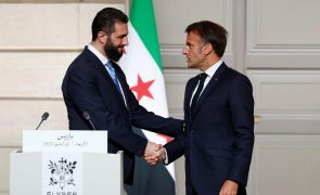 Macron pede ao Presidente sírio que proteja 