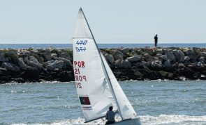 Velejadores Diogo Costa e Carolina João sobem à liderança do ranking mundial em 470 misto