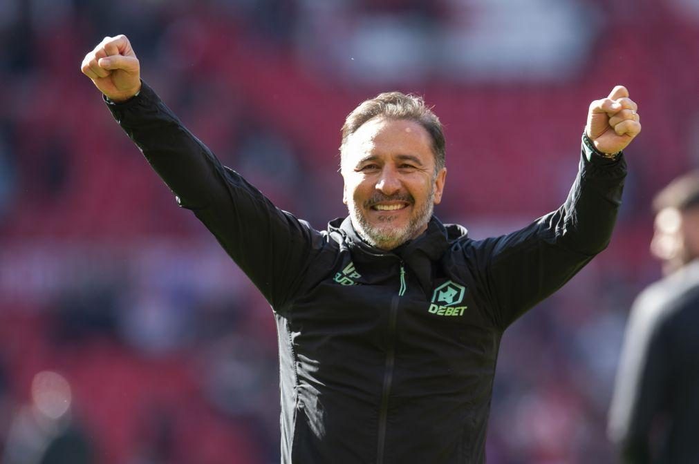 Vítor Pereira eleito o treinador do mês da Liga inglesa