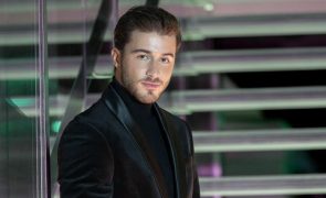 Carlos Félix Após série de Tony Carreira, TVI dá outra oportunidade ao ator