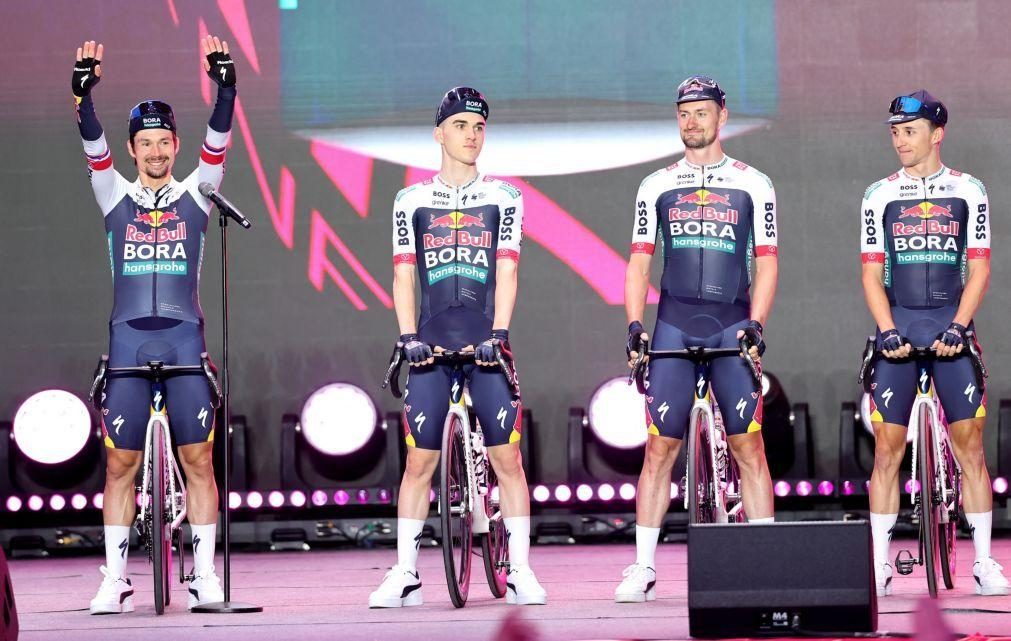 Josh Tarling vence 2.ª etapa do 'Giro', Primoz Roglic sobe à liderança