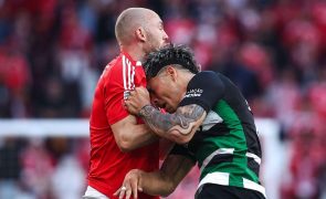 Sporting e Benfica empatam e adiam decisão do título para a última jornada