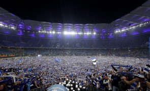 Festejos pela subida do Hamburgo à Bundesliga resultam em 25 feridos