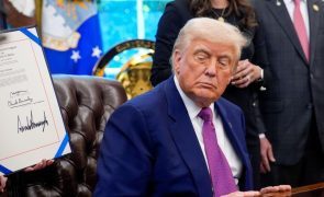 Trump pede a Kiev que aceite de imediato proposta russa de conversações