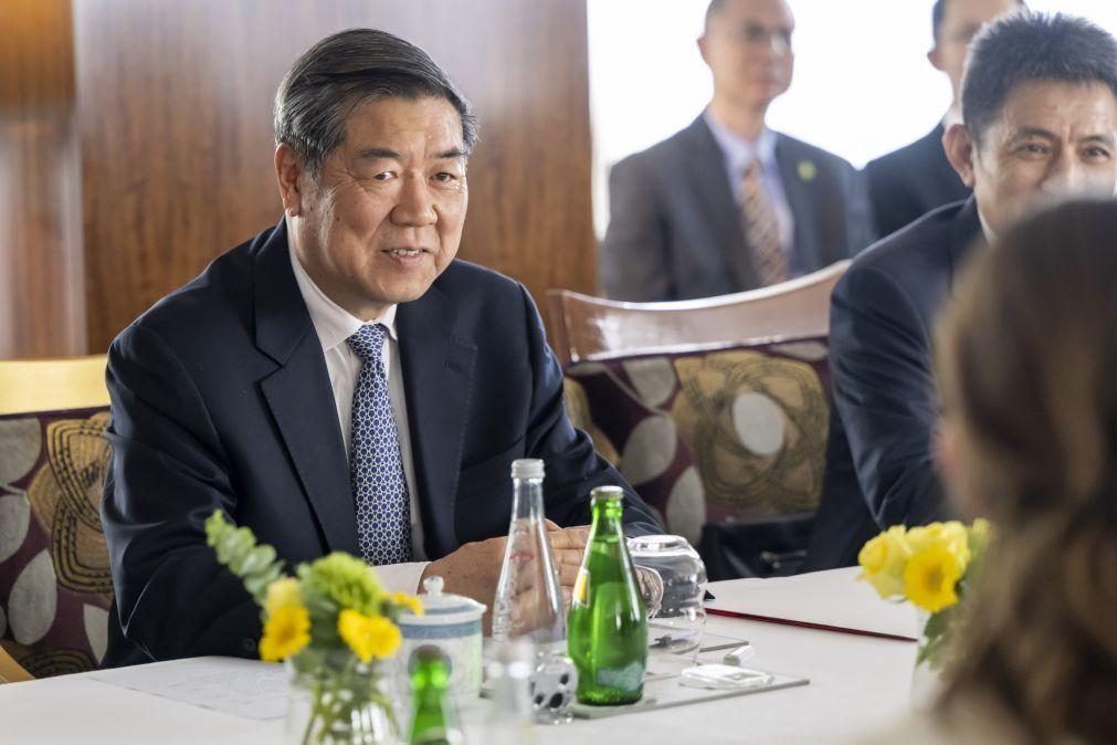 China e EUA acordam mecanismo de consultas comerciais para resolver guerra aduaneira
