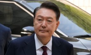 Ex-presidente sul coreano deposto Yoon volta a tribunal por insurreição