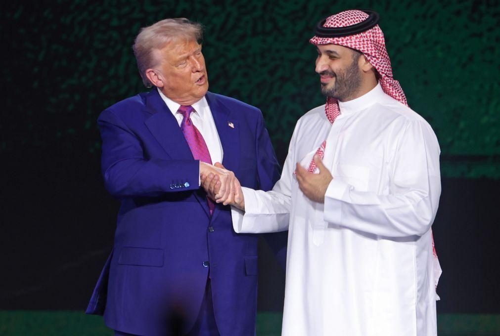 Trump insiste que Irão nunca terá armas atómicas