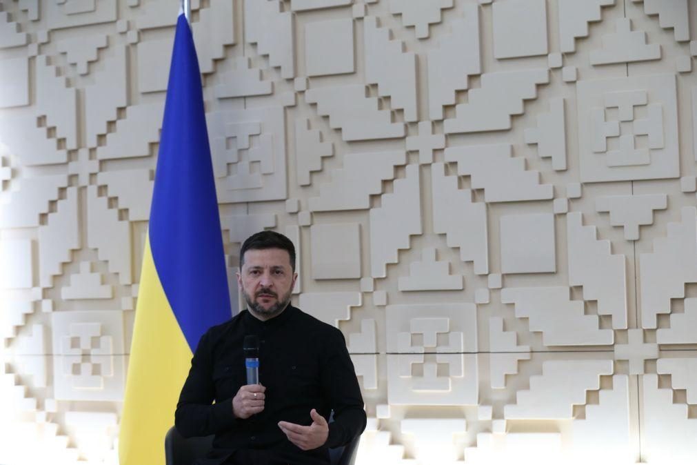 Zelensky diz que delegação de Kiev está pronta para negociar mas duvida de Moscovo