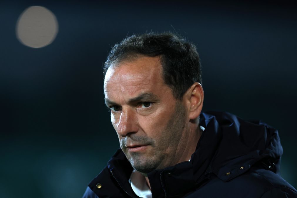 Rio Ave não renova com treinador Petit