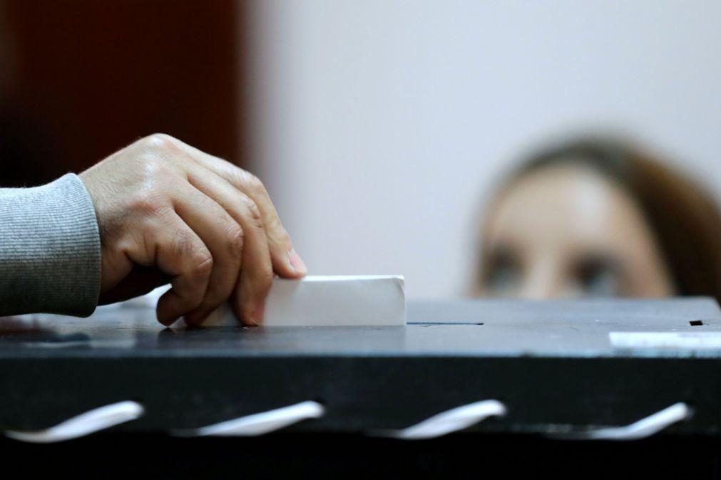 Mais de 10 milhões de eleitores escolhem hoje os 230 deputados