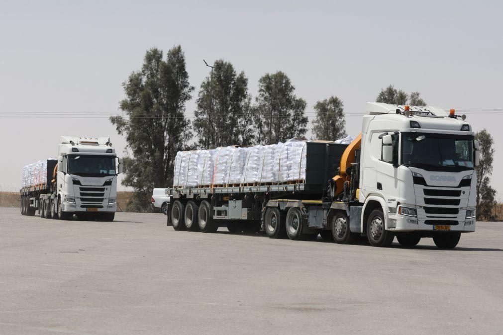 Israel deixa entrar em Gaza alimentos para bebés