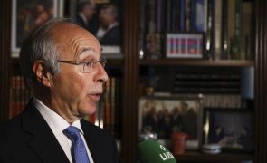 Marques Mendes considera que revisão constitucional não deve ser prioridade