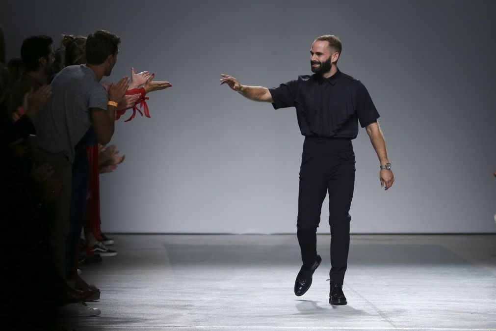 Designer de moda português Luís Carvalho entre os vencedores de prémio francês