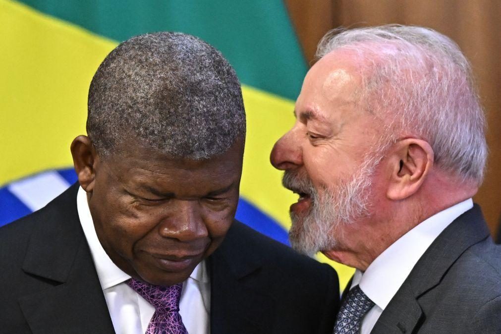Lula quer linha de financiamento para Angola comprar aviões da Embraer