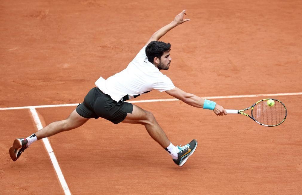Alcaraz e Sinner vencem na estreia em Roland Garros, Ruud marca duelo com Borges
