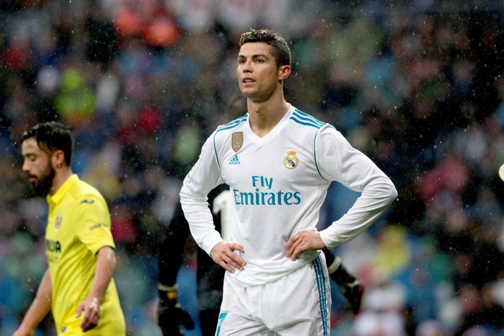 Cristiano Ronaldo assobiado depois de mais uma derrota