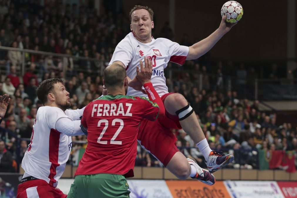 Portugal no 'play-off' de acesso ao Mundial de andebol, ao empatar com a Polónia