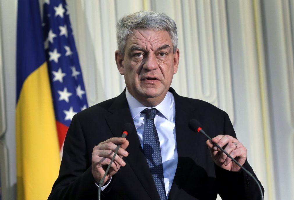 Primeiro-ministro romeno demite-se após o seu partido lhe retirar apoio