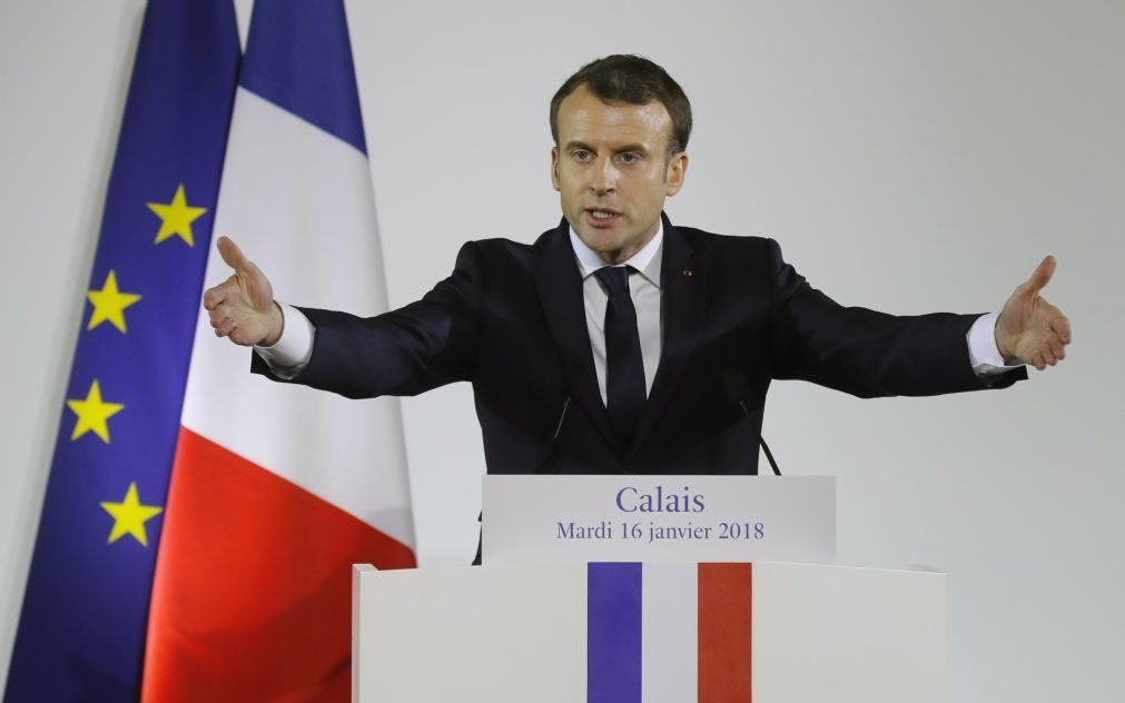 Macron recusa nova «Selva» em Calais e quer maior contribuição do Reino Unido