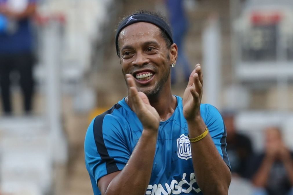 Ronaldinho Gaúcho termina carreira profissional