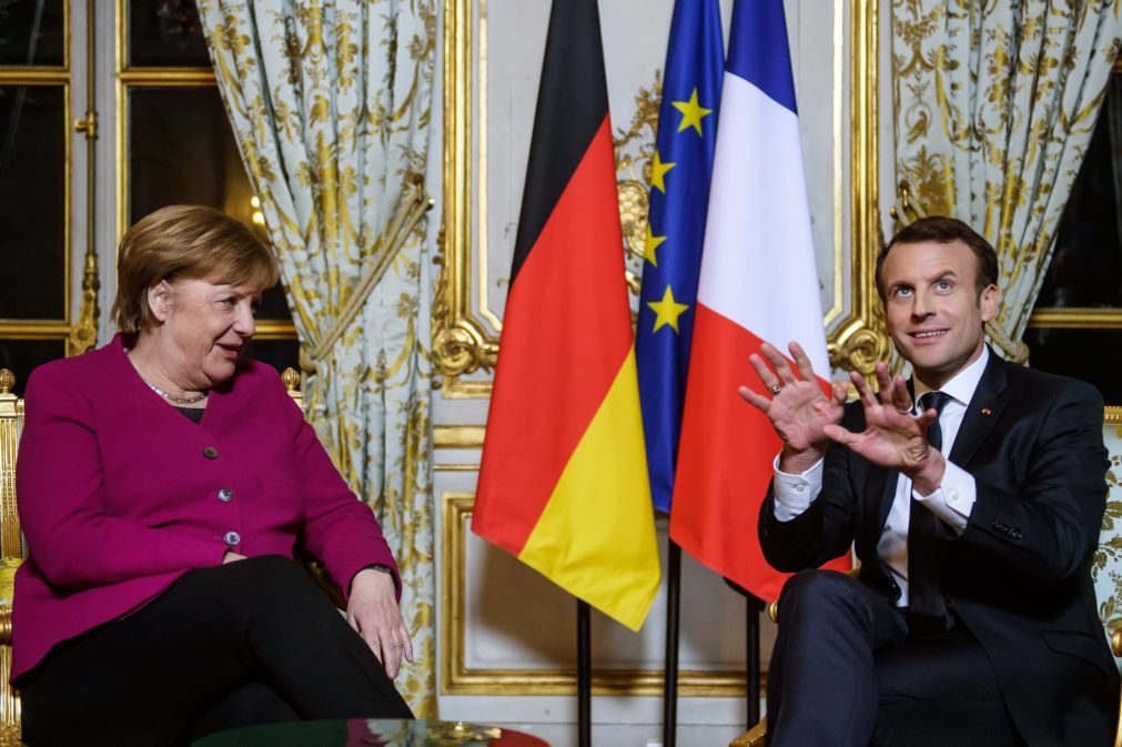 Macron e Merkel reiteram intenção de