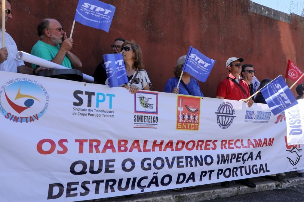 Trabalhadores da PT Portugal realizam plenário e vigília em Lisboa